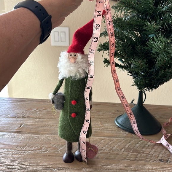 Wool Felt Santa w/Red Hat - Picture 12 of 13